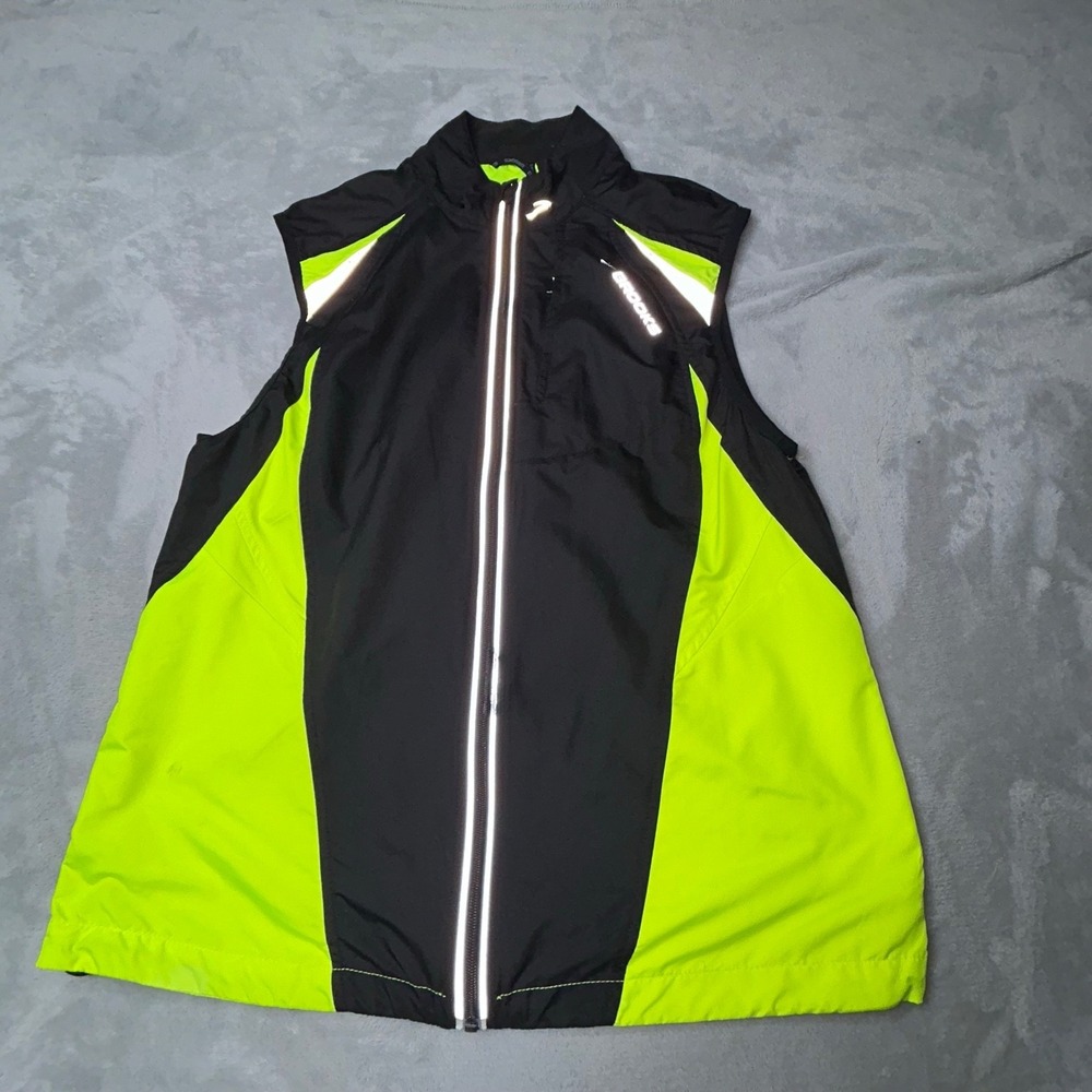 Brooks Running Vest Mens Medium Neon Reflective Windbreaker Lightweight